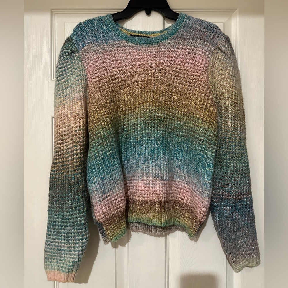 Puff shoulder sweater